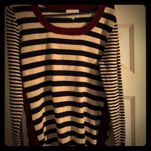 XL Olive and Oak Blue Maroon and White Sweater